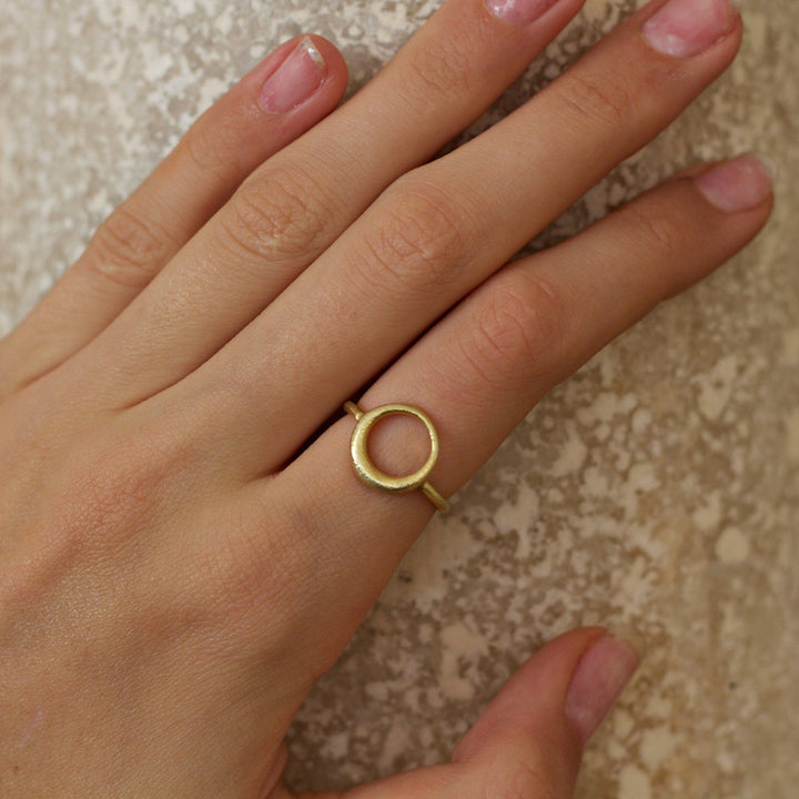Cirkel Ring Gold - Garber.dk
